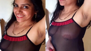 Desi Bhabhi Boobs Visible | FSI Blog