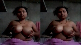 Bhabhi Shows Her Big Boobs | FSI Blog