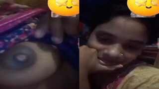 Desi Village Girl Shows Her Boobs On VC | Viral MMS Desi
