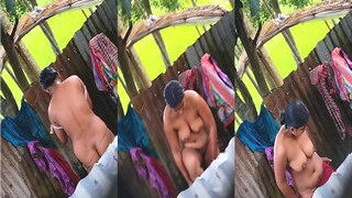 Desi Bhabhi Bathing Capture In Hidden Cam | FSI Blog