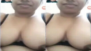 Sexy Desi Girl Shows Her Big Boobs | FSI Blog