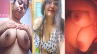 Sexy Desi Girl SHows Her Boobs | FSI Blog