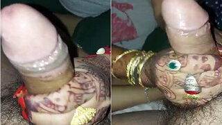 Desi Bhabhi Give Hnadjob | FSI Blog