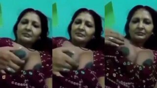 Desi Aunty Shows Boobs | FSI Blog