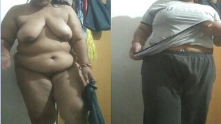 Desi Bhabhi Strip Cloths And Shows Nude Body | FSI Blog